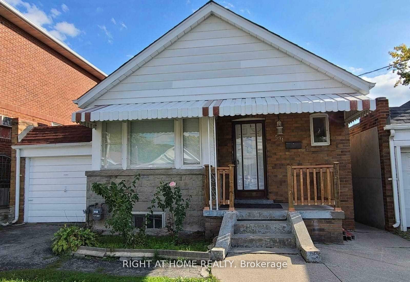 Property Photo: 591 O'Connor Drive Main ON M4C 3A2