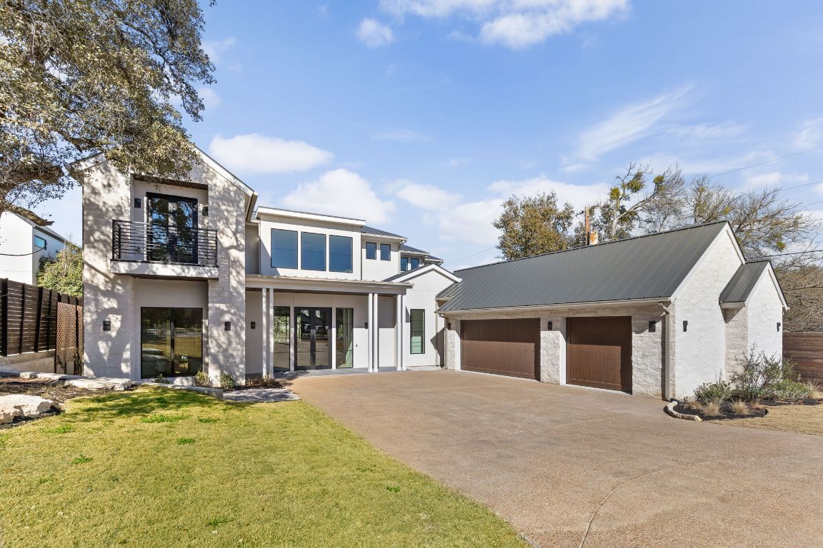 Property Photo: 6102 Forest Hills Drive TX 78746