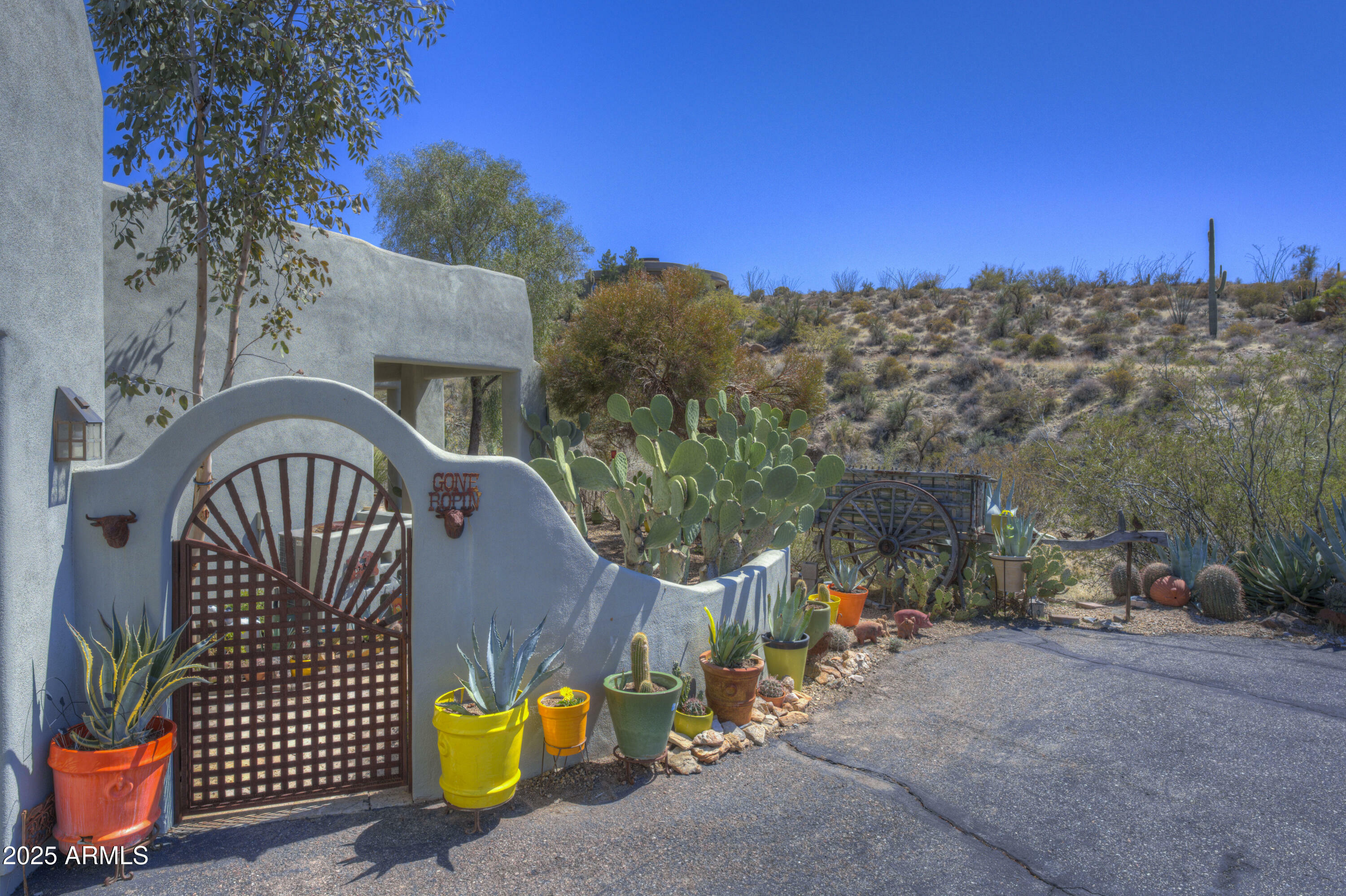 Property Photo: 8619 E Silver Saddle Drive AZ 85377