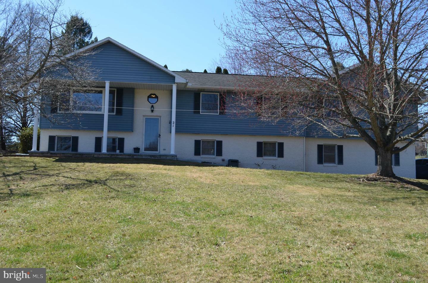 21 Western Road  Dillsburg PA 17019 photo