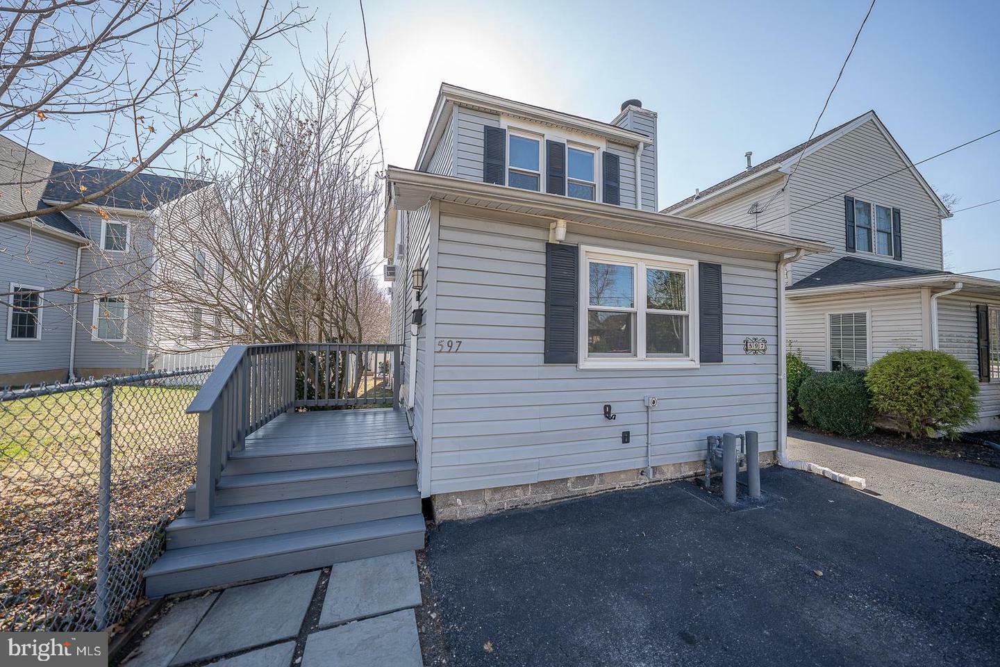 597 Manchester Avenue  Media PA 19063 photo