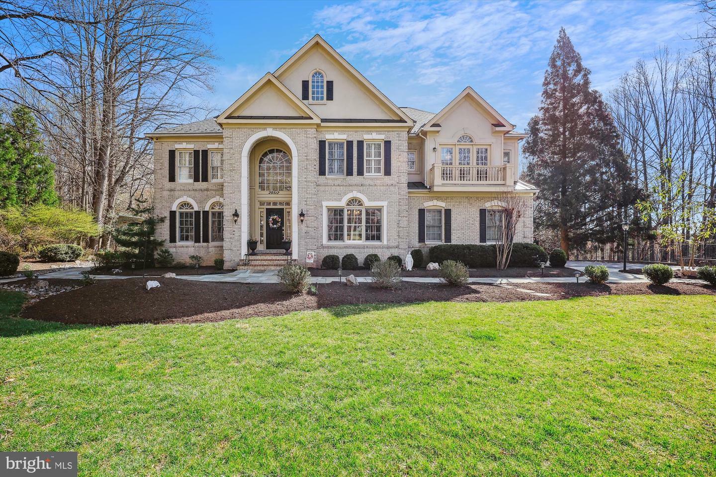 Property Photo:  20517 Riggs Hill Way  MD 20833 