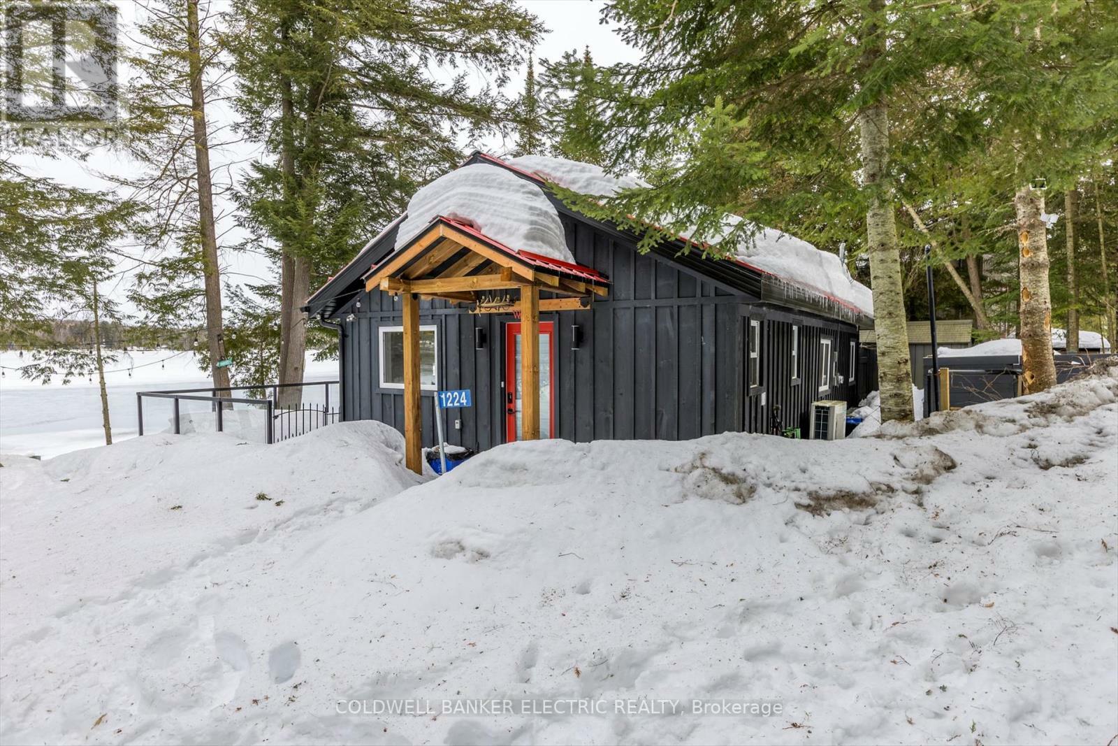 Property Photo: 1224 McCrackens Lane ON K0M 2K0