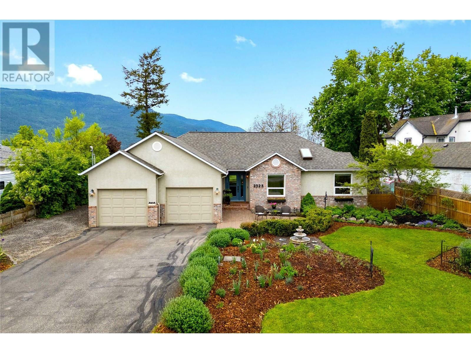 Photo de la propriété: 2325 Keevil Road BC V4Y 0L4