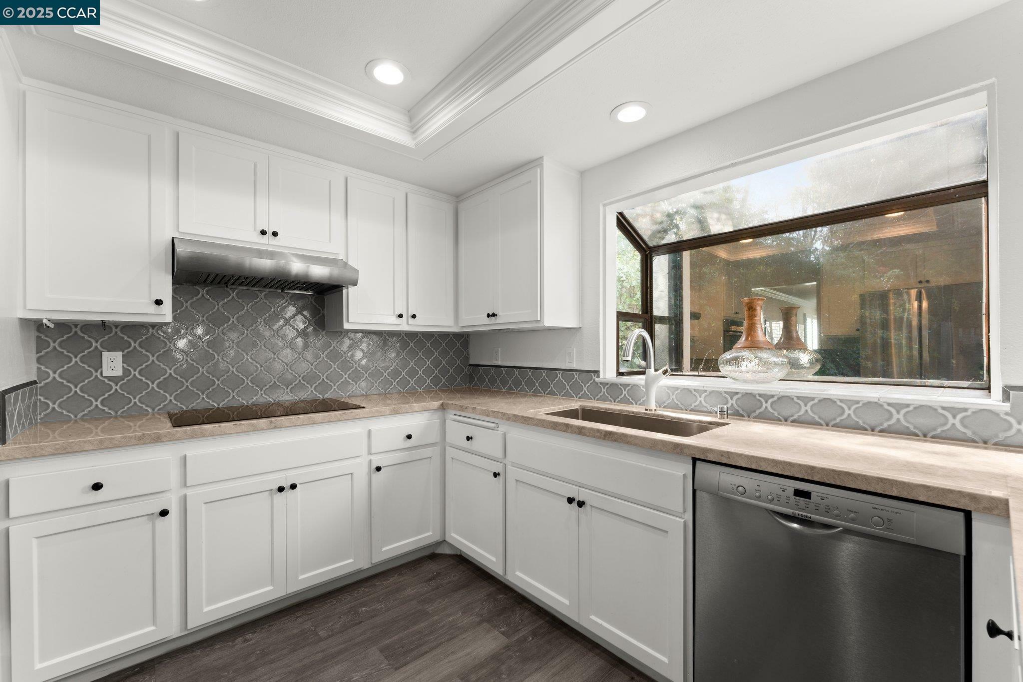 Property Photo: 2416 Cuenca Dr CA 94583