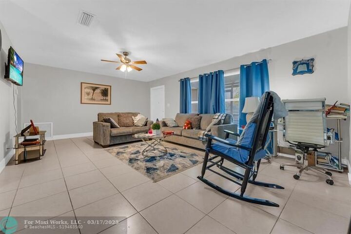 Property Photo:  1270 NW 66th Terrace  FL 33063 