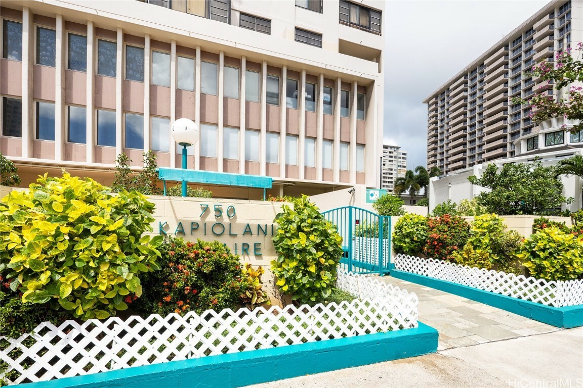 750 Kaheka Street 607  Honolulu HI 96814 photo