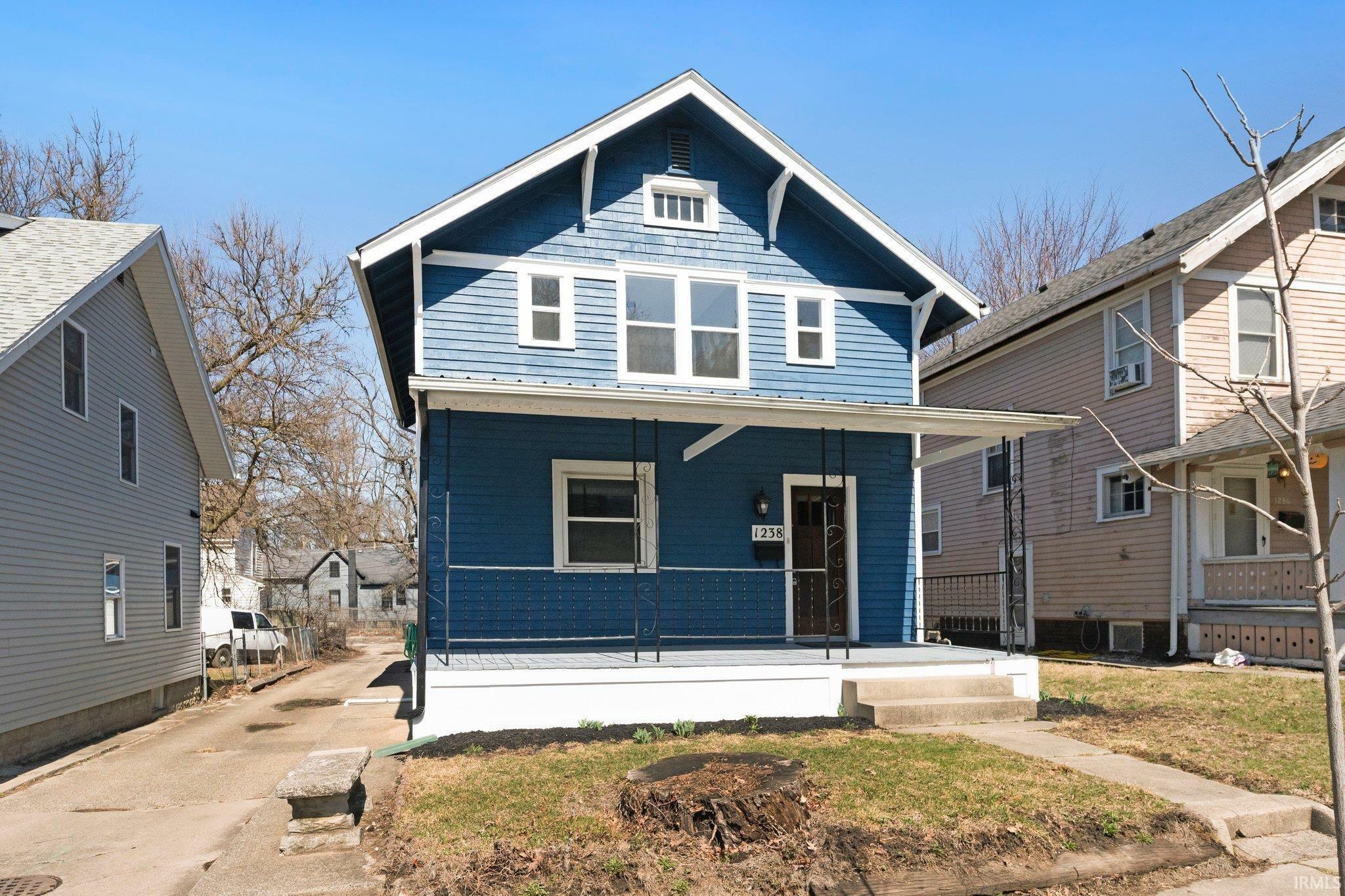 Property Photo: 1238 Kinsmoor Avenue IN 46807