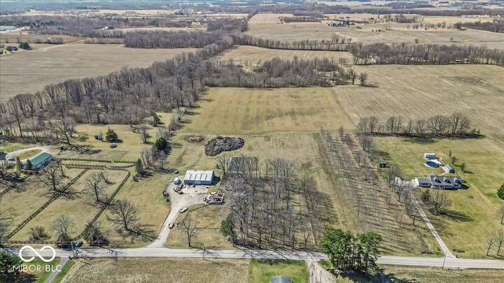 Property Photo: 526 N 1200 E IN 46069