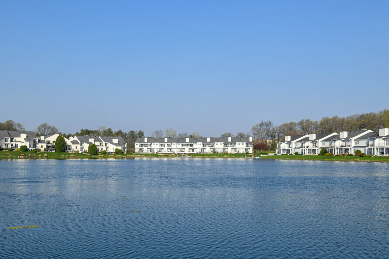 Property Photo: 7756 W Tuckaway Shores Dr 7756 WI 53132