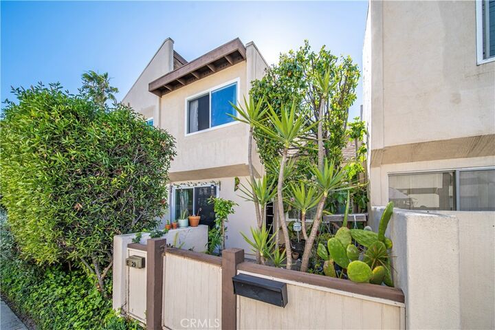 16710 Orange Avenue E29  Paramount CA 90723 photo