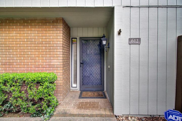 612 Elmhurst Circle  Sacramento CA 95825 photo