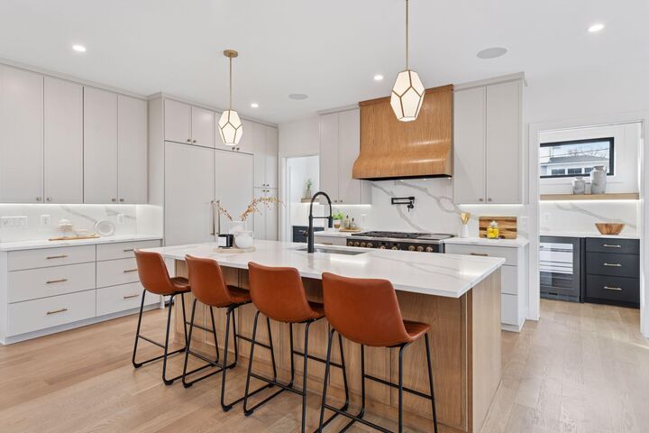Property Photo:  6008 Oaklawn Avenue  MN 55424 