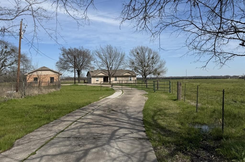 Property Photo: 5899 Rancho Drive TX 75474