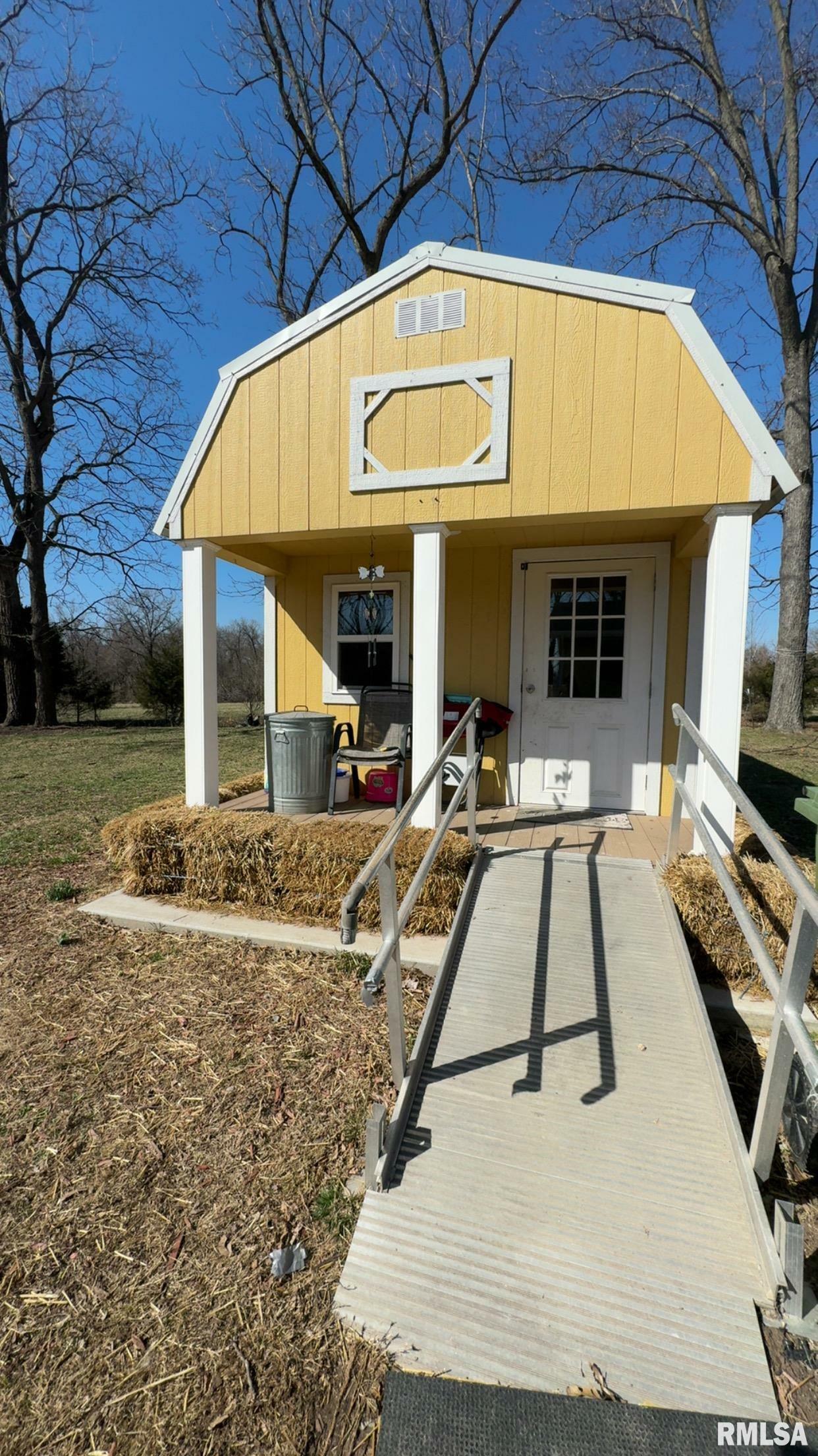 10555 Stotlar Road  Herrin IL 62948 photo