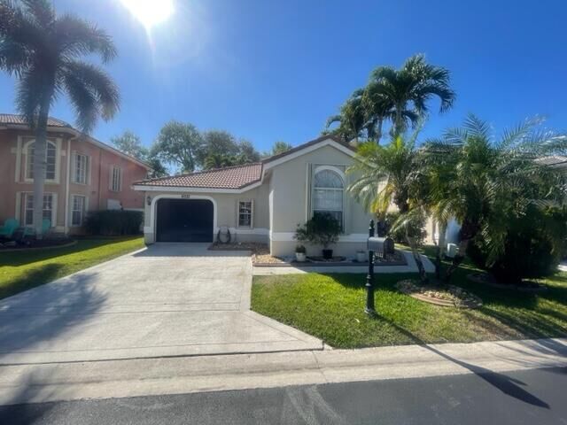 Property Photo:  10332 Brookville Lane  FL 33428 