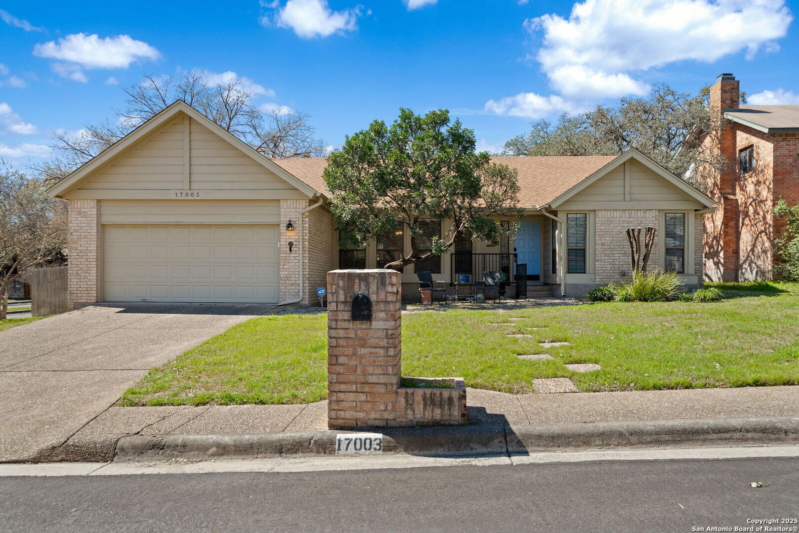 Property Photo: 17003 Hidden Timber Wood TX 78248