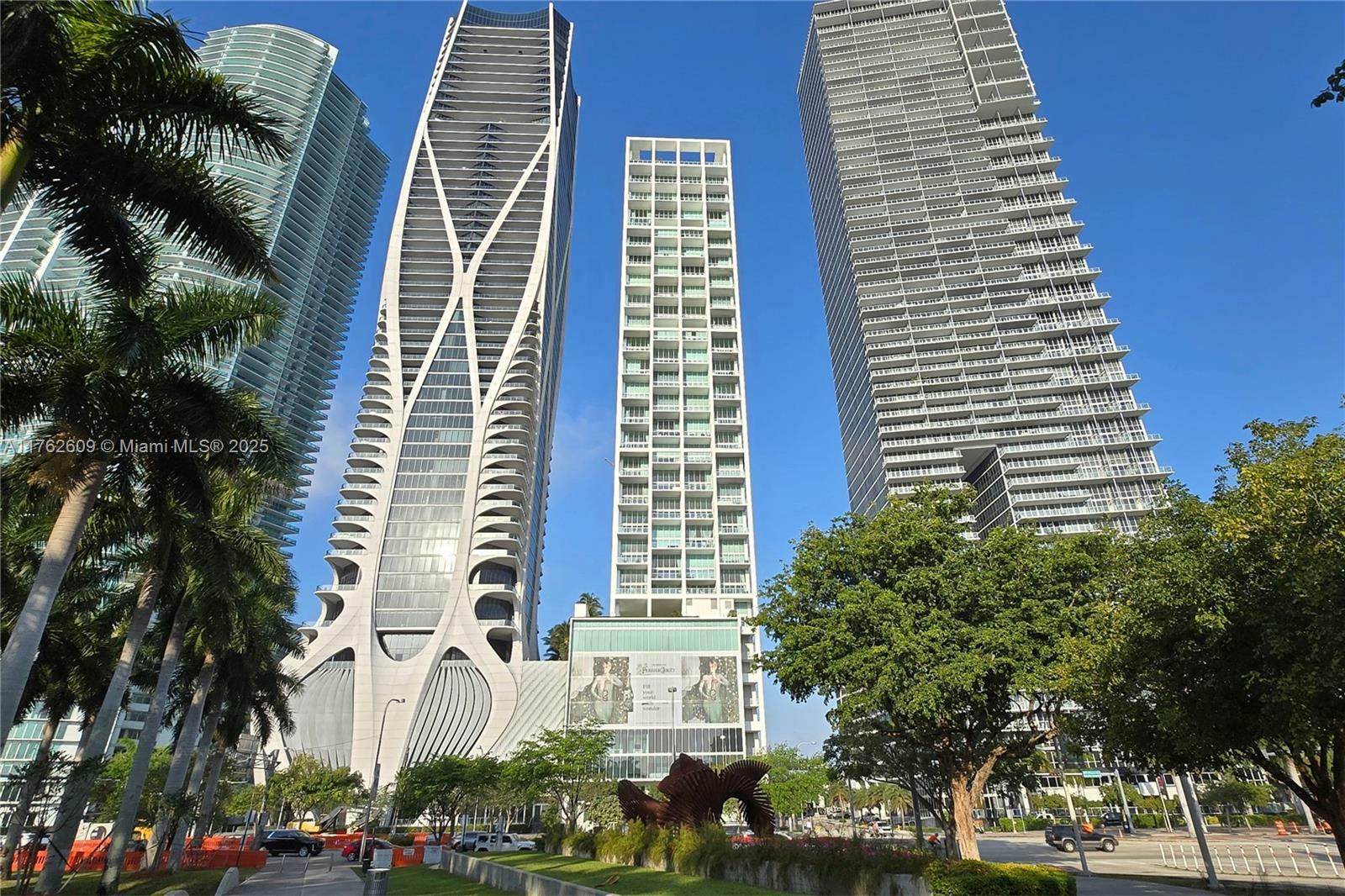 1040 Biscayne Blvd 1001  Miami FL 33132 photo