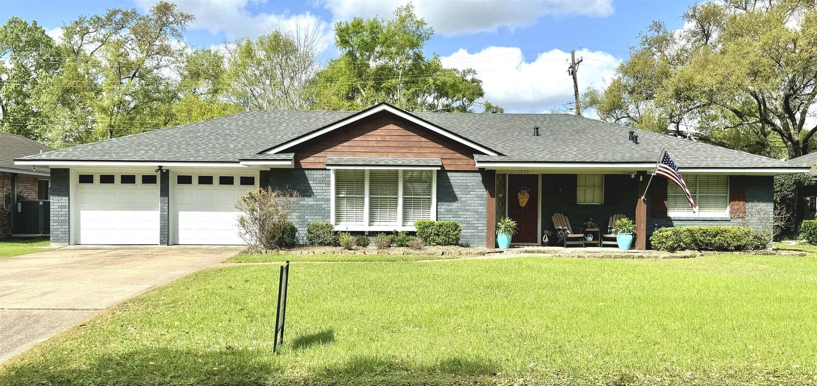 Property Photo: 1575 Howell TX 77706