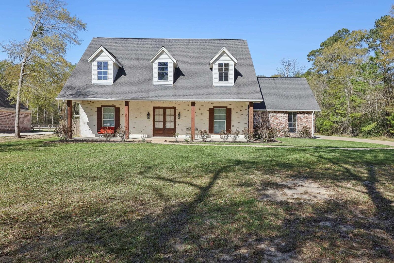 Property Photo: 7403 S Park Rd. TX 77657