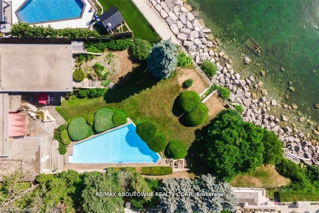 Property Photo: 1044 Argyle Drive ON L6J 1A7