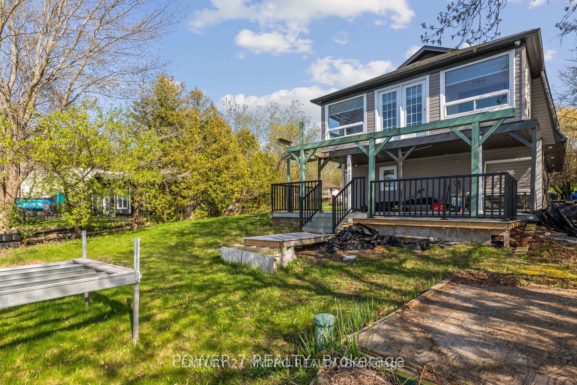 Property Photo: 1 McGill Drive ON L0B 1K0