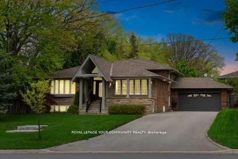 Photo de la propriété: 80 Princess Margaret Boulevard ON M9A 2A4