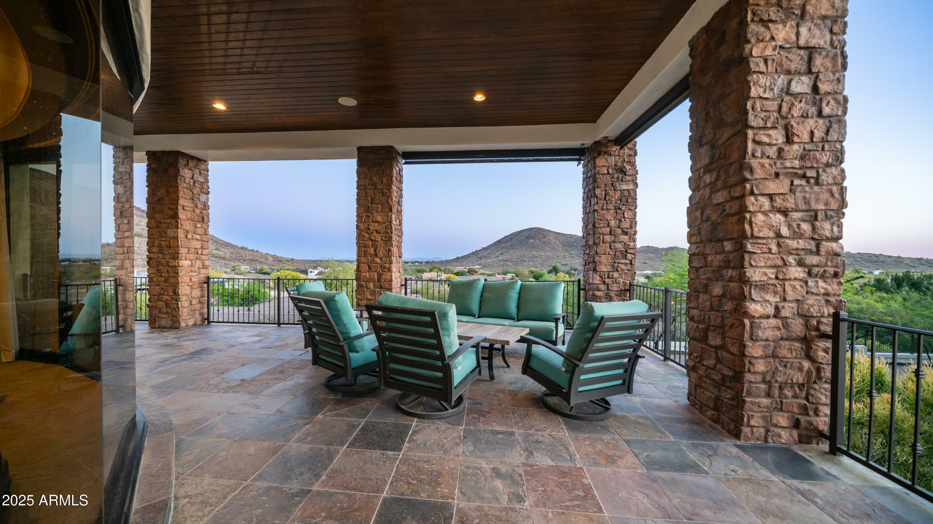Property Photo: 23380 N 61st Drive AZ 85310