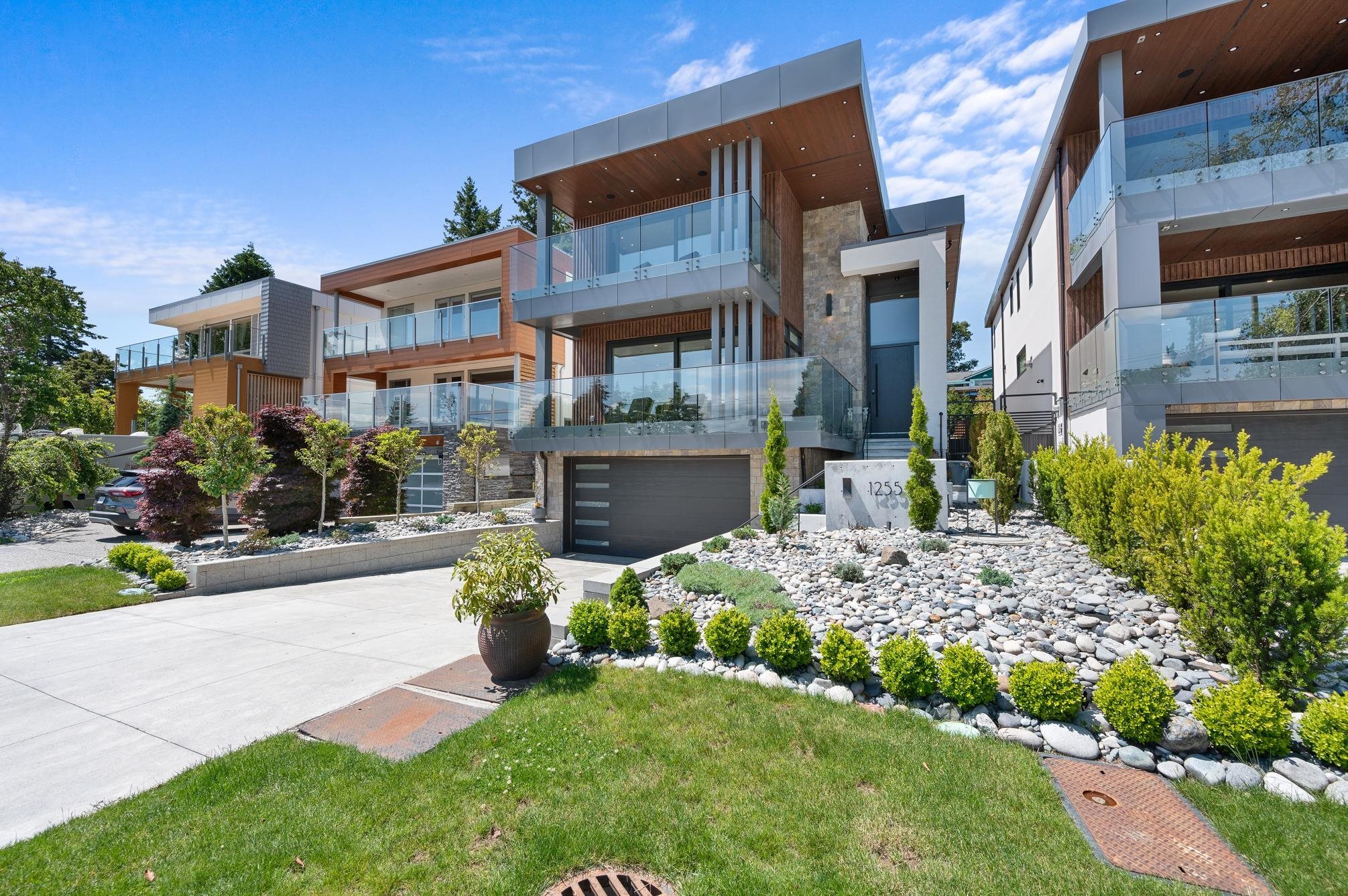 Property Photo: 1255 Kent Street BC V4B 4T6