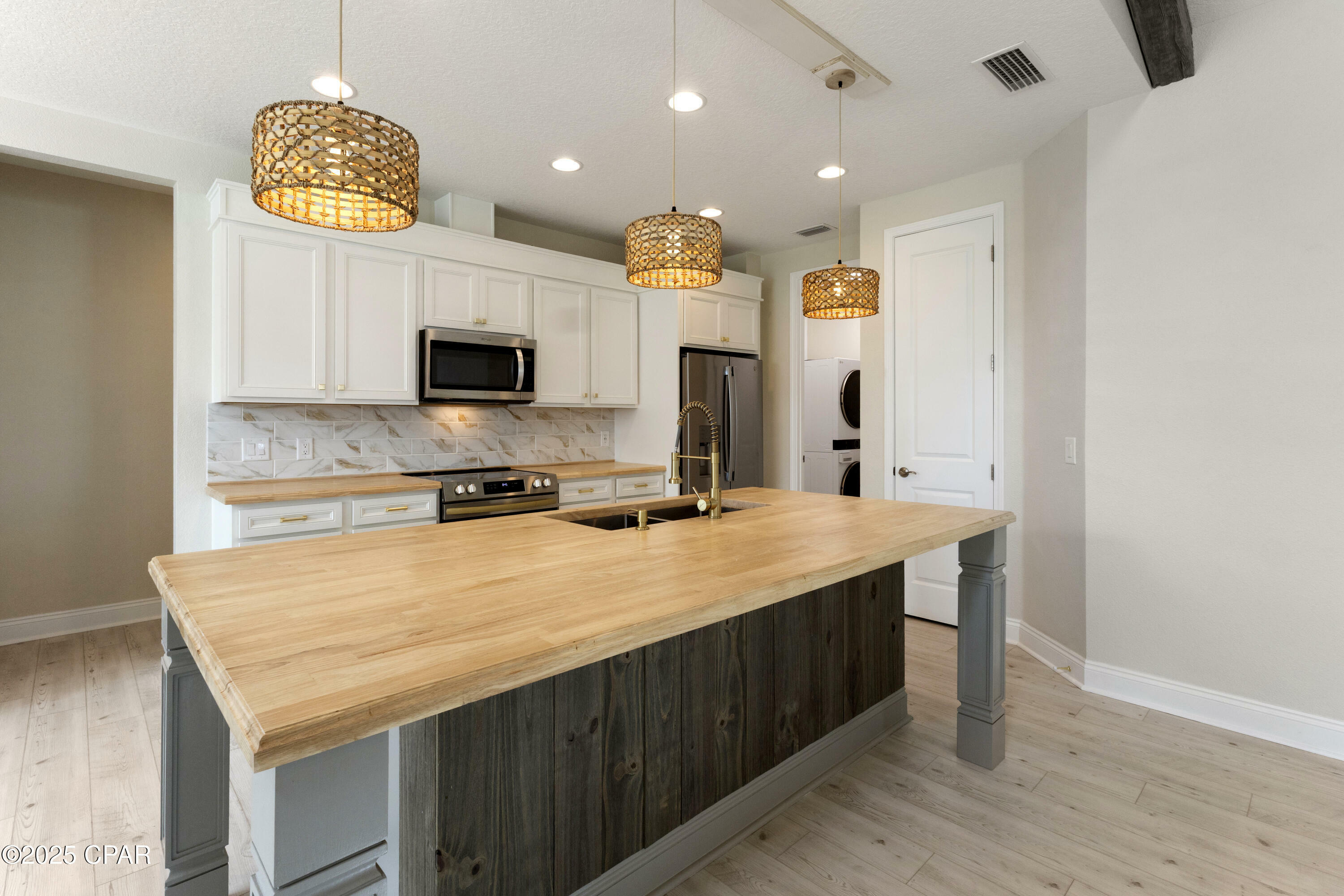 Property Photo: 8706 Sand Dollar Drive FL 32413