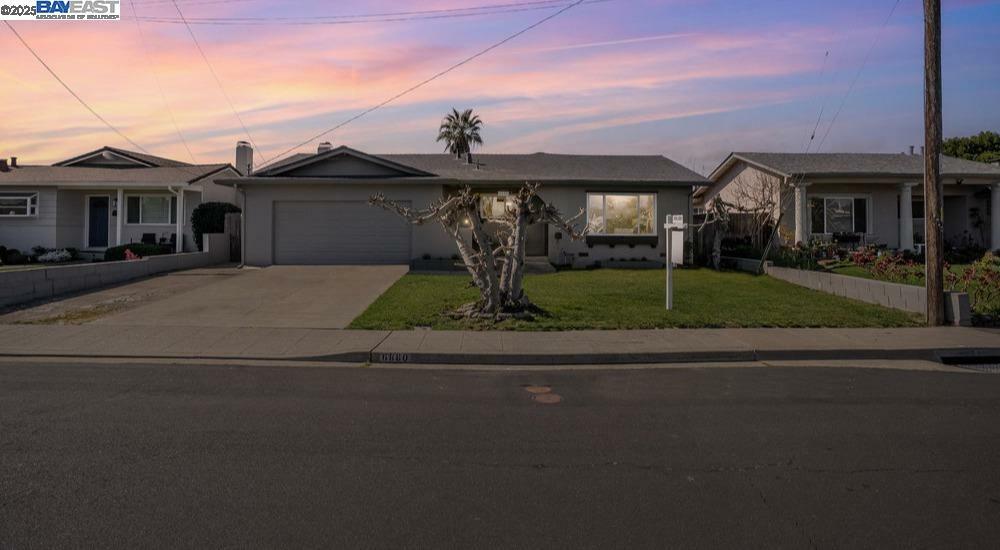 Property Photo: 6880 Cedar Ln CA 94568