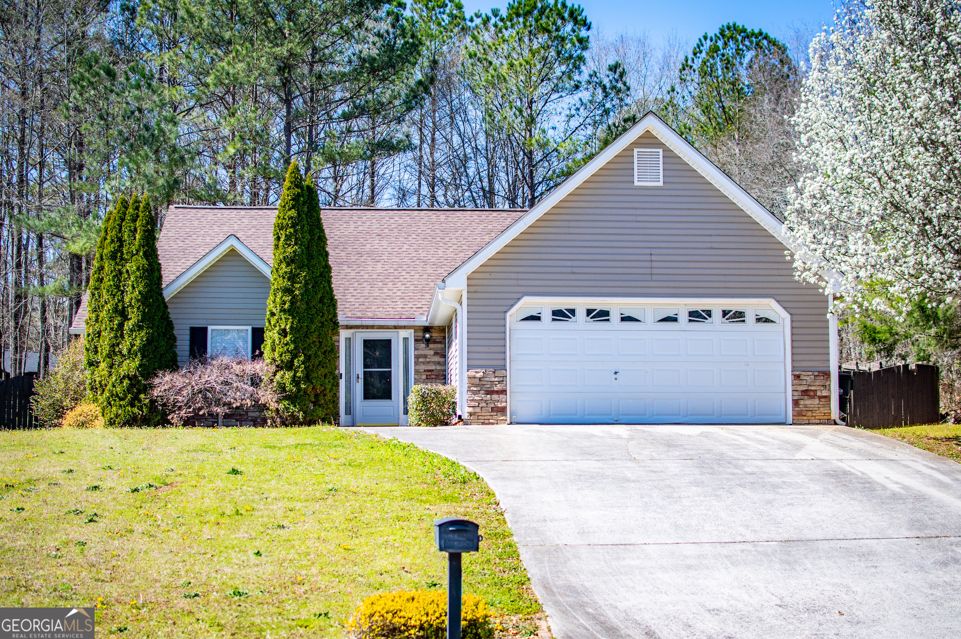 Property Photo: 314 Meadow Spring Drive GA 30179