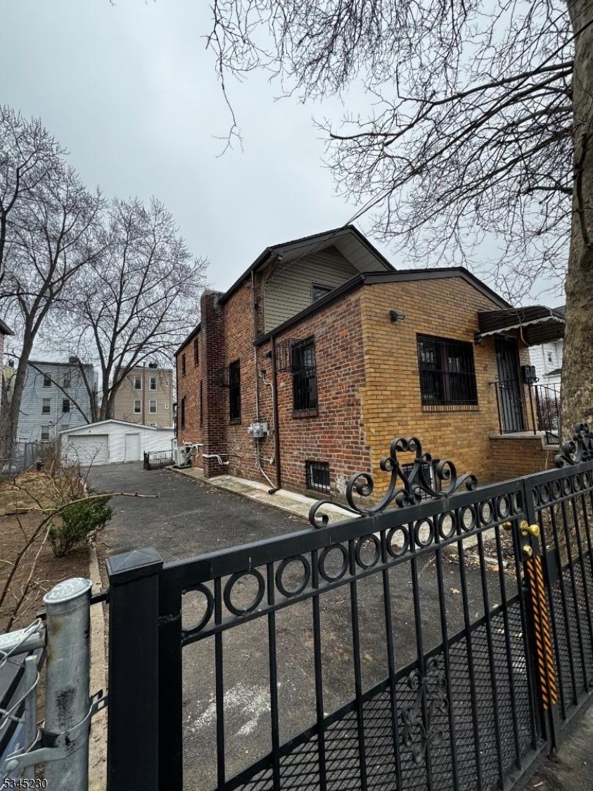 Property Photo: 50 Stuyvesant Ave NJ 07106