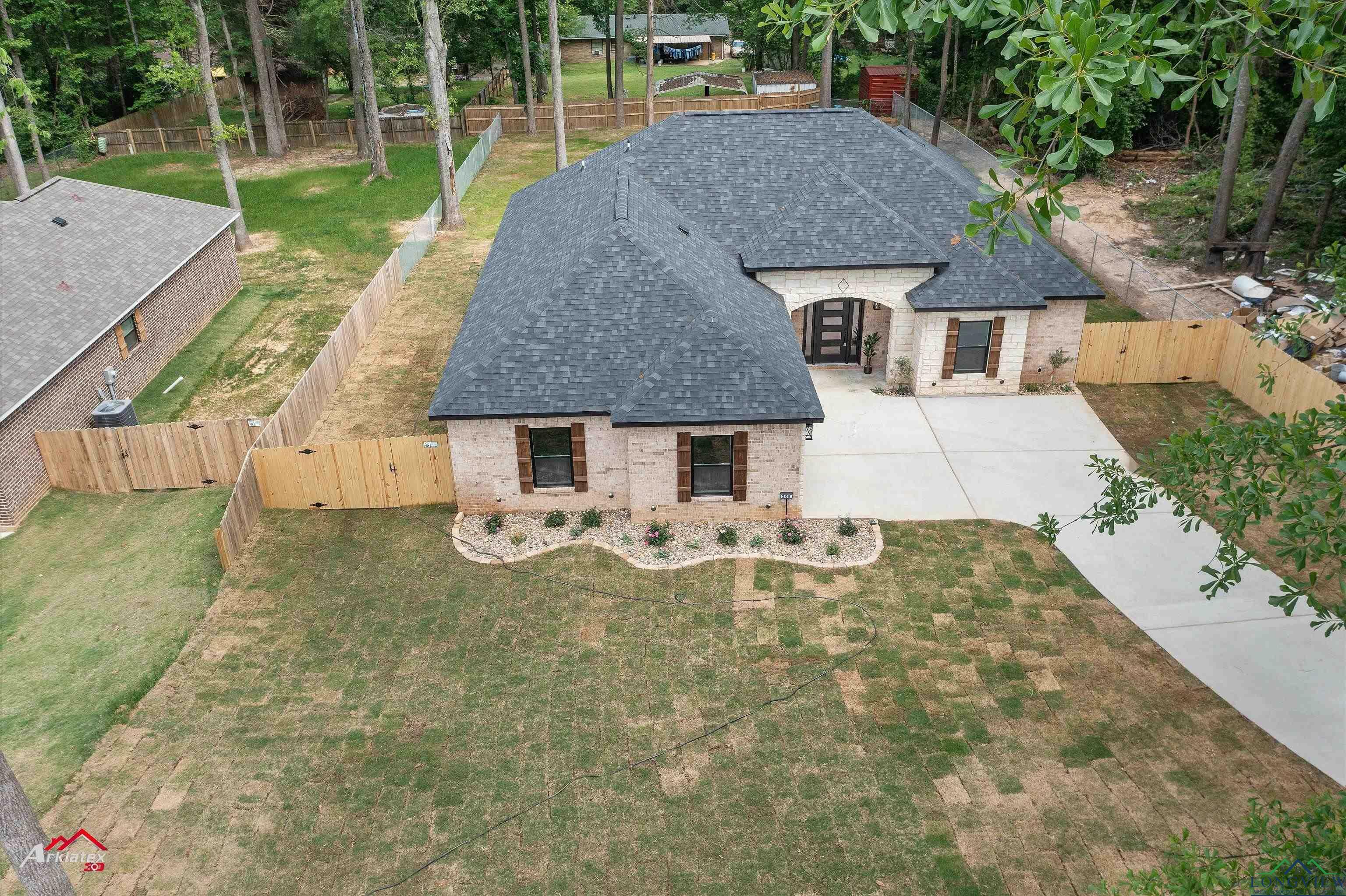 Property Photo: 208 Belmont TX 75672