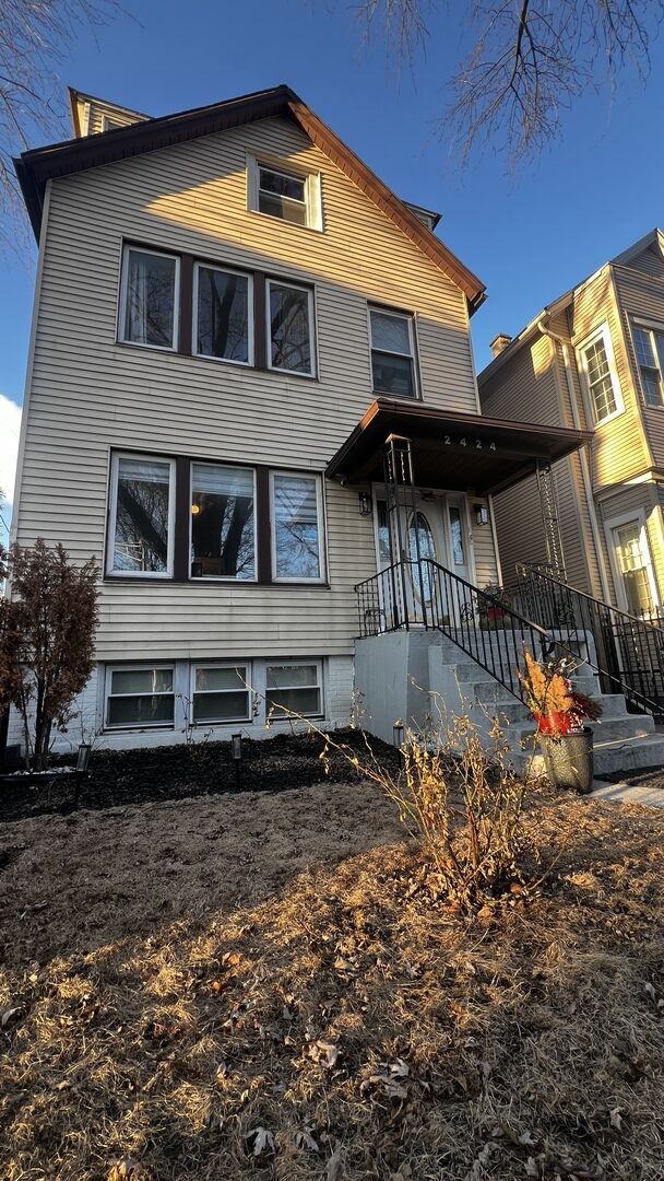 Property Photo: 2424 W Charleston Street 1 IL 60647