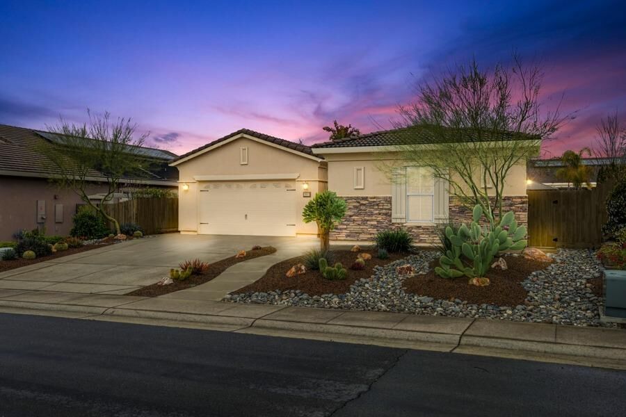 Property Photo: 2897 Kiwi Lane CA 95648
