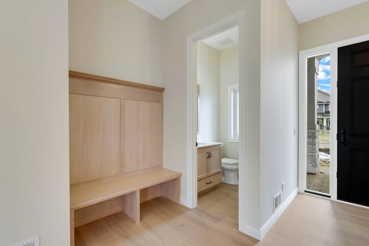 Property Photo: 4939 Parkside Circle MN 55123
