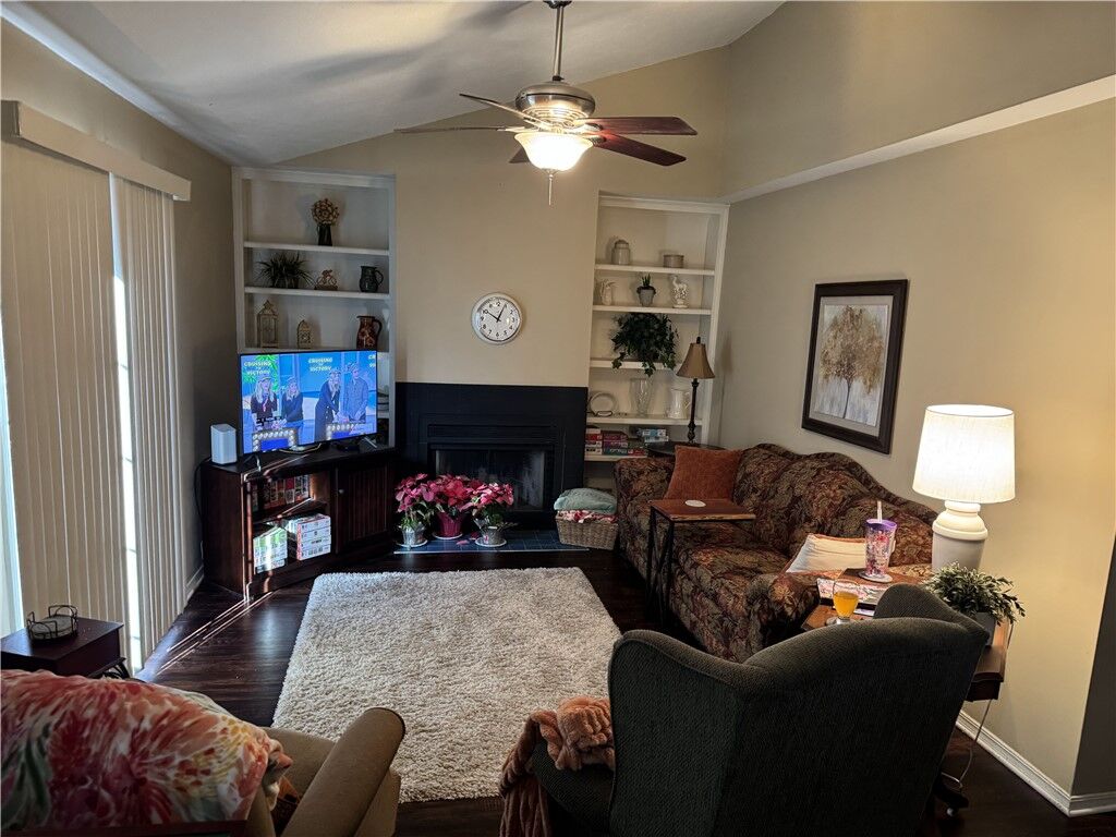 Property Photo:  2075 N Kantz Lane  AR 72703 