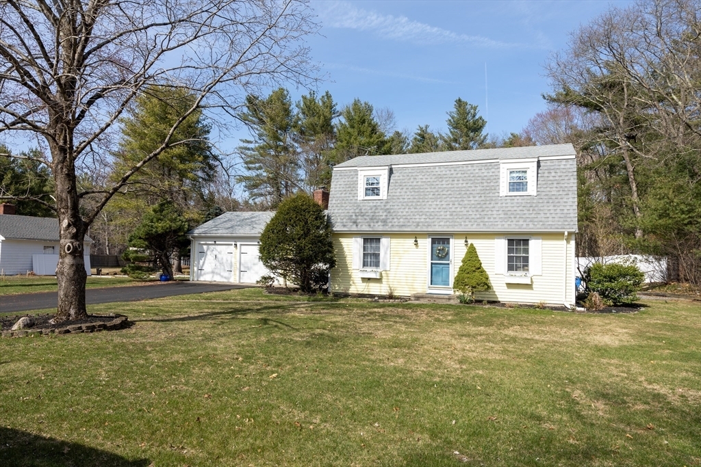 Property Photo:  12 White Pine  RI 02864 