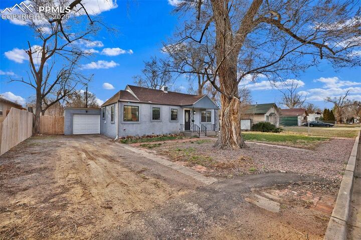 Property Photo: 2411 Wyoming Avenue CO 81004