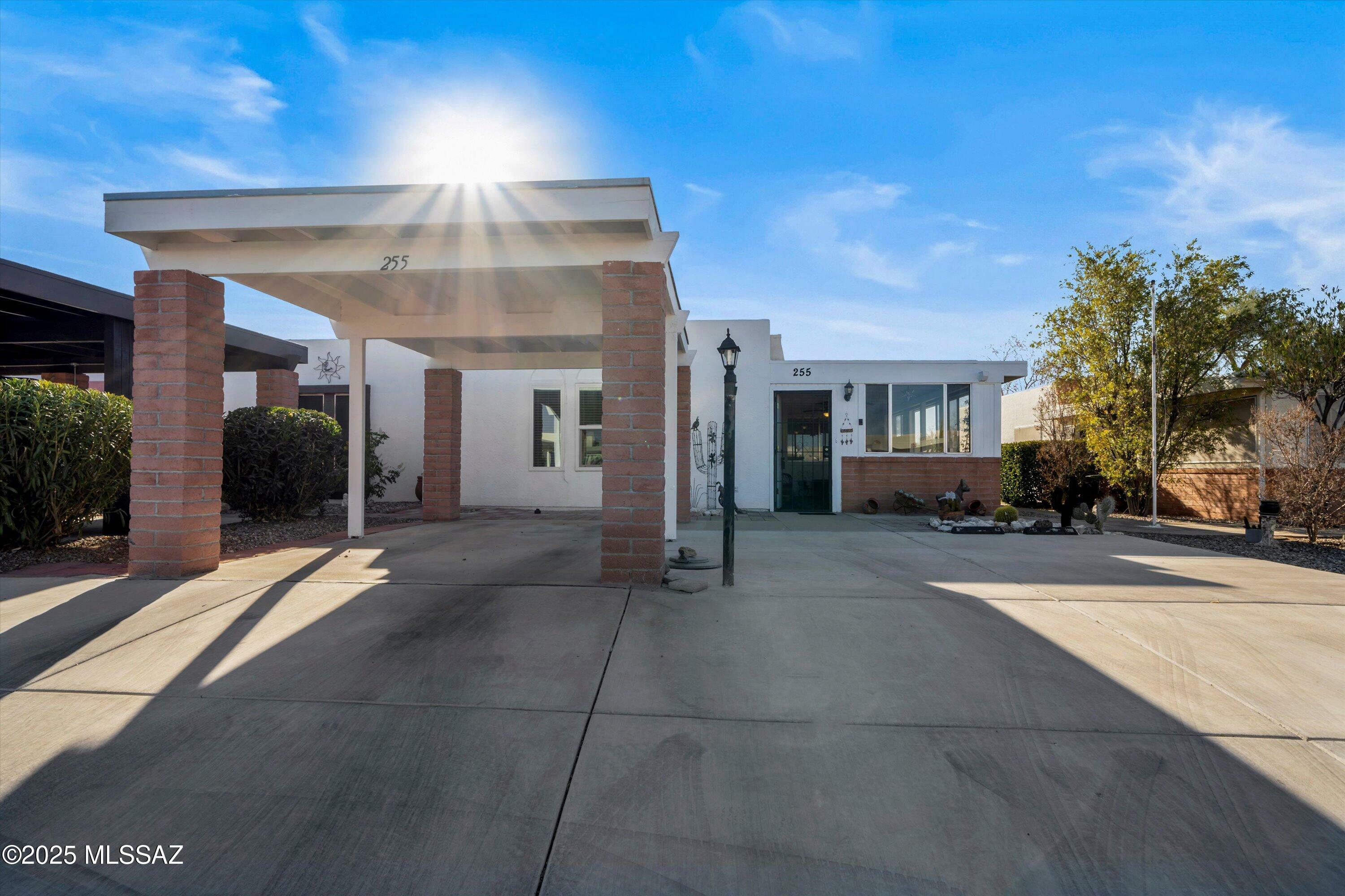 Property Photo: 255 N Paseo De Los Conquistadores AZ 85614
