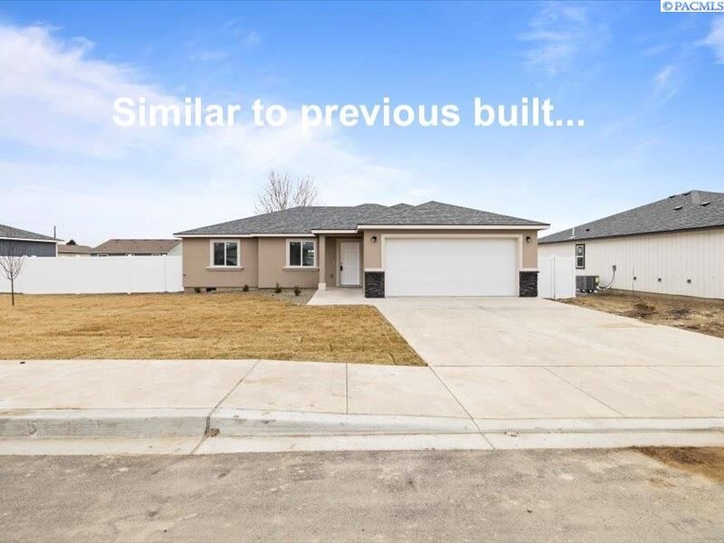 Property Photo:  200 Luli St  WA 98930 