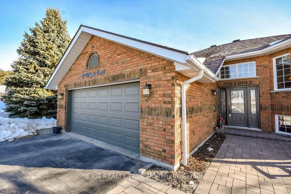 Property Photo: 27 Wright Court ON L9M 1K3