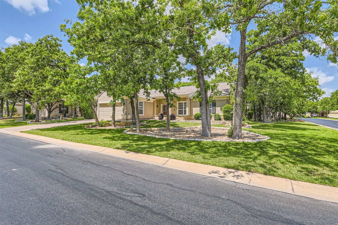 Property Photo: 407 Breezeway Lane TX 78633