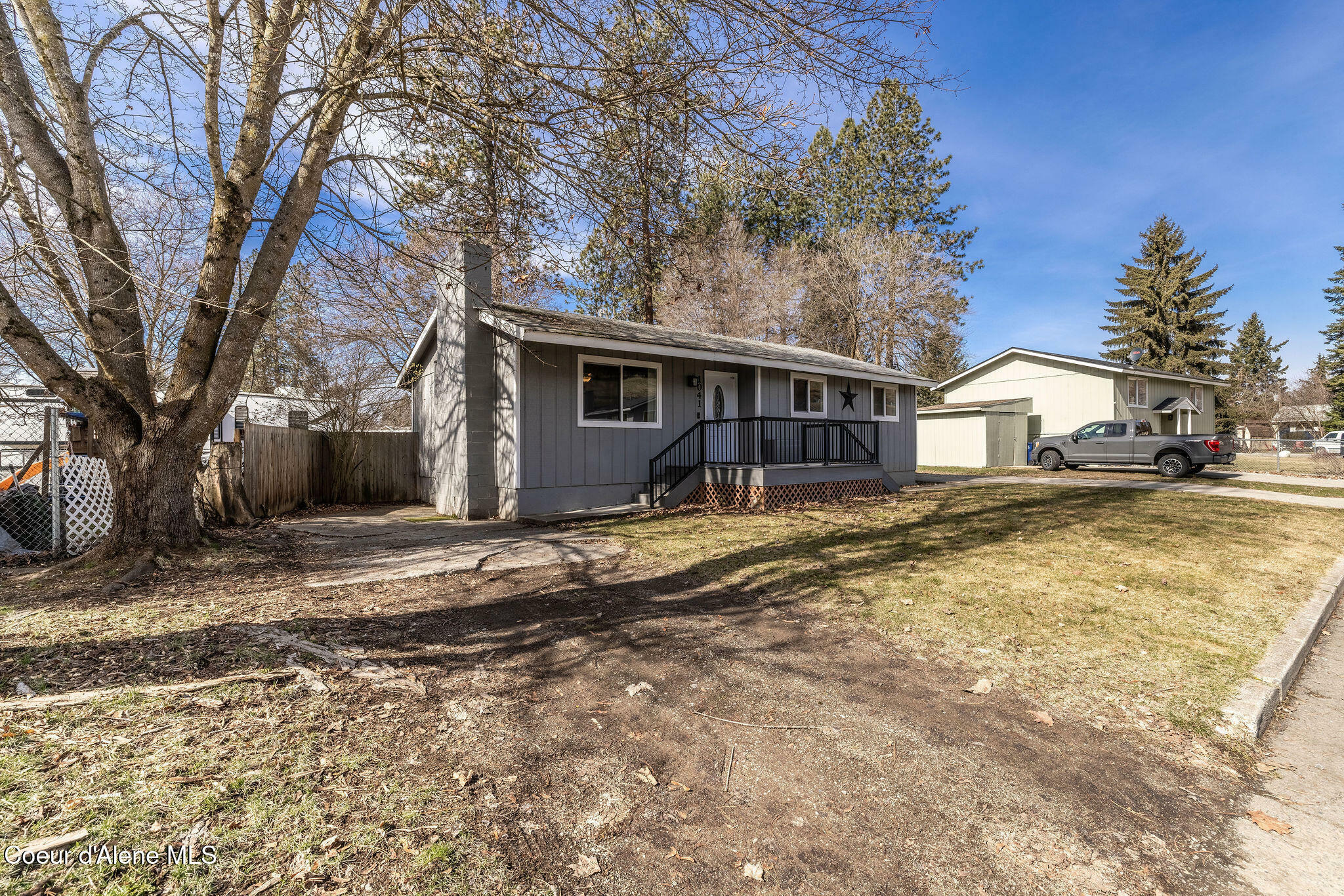 Property Photo: 1041 N 17th St ID 83814
