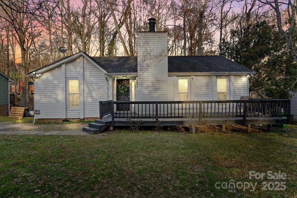 8220 Terra Linda Lane  Charlotte NC 28215 photo