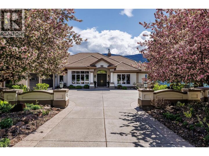 Property Photo: 315 Kalamalka Lakeview Drive 1 BC V1H 1S7