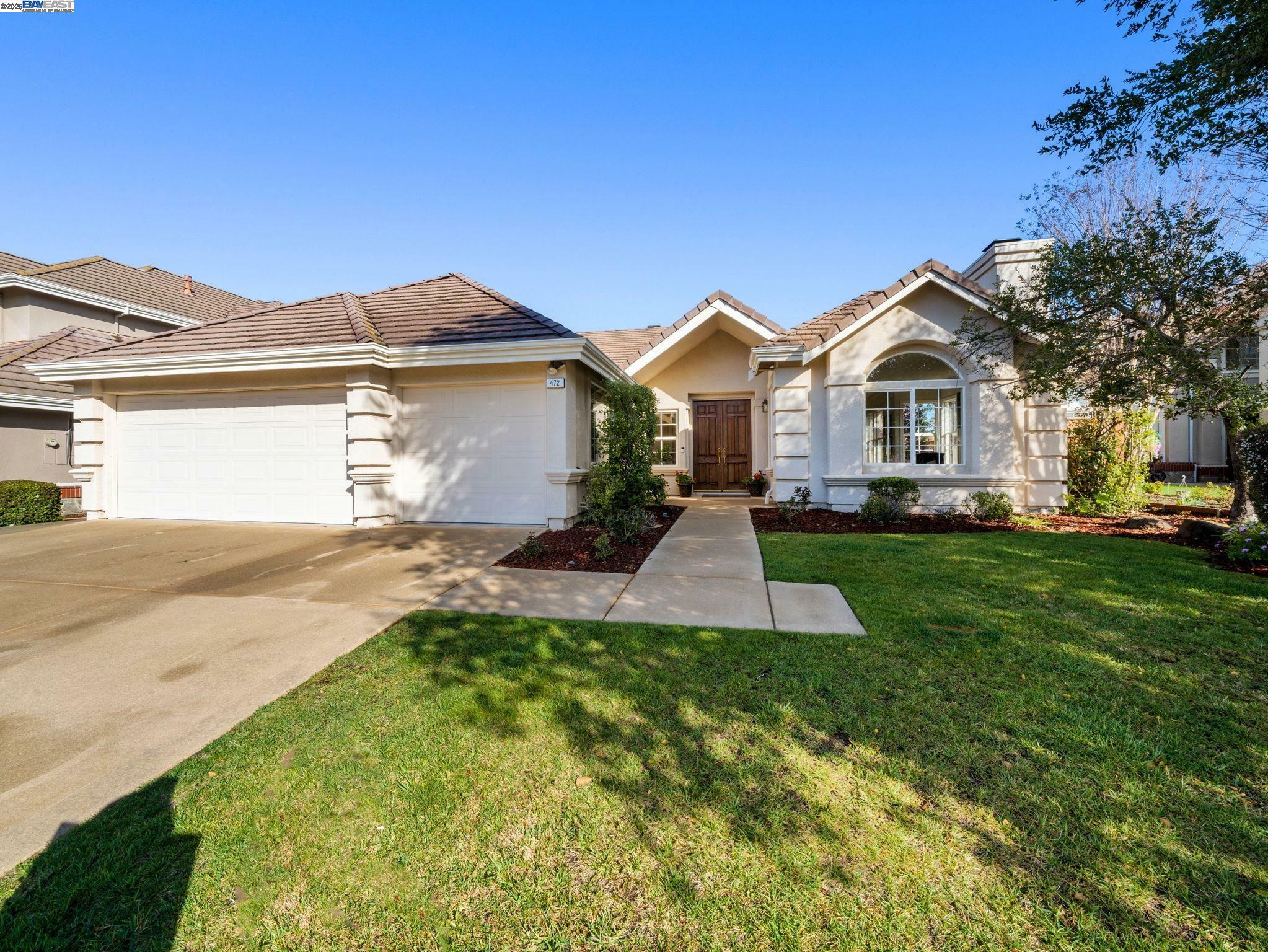 Property Photo: 472 Montori Ct CA 94566