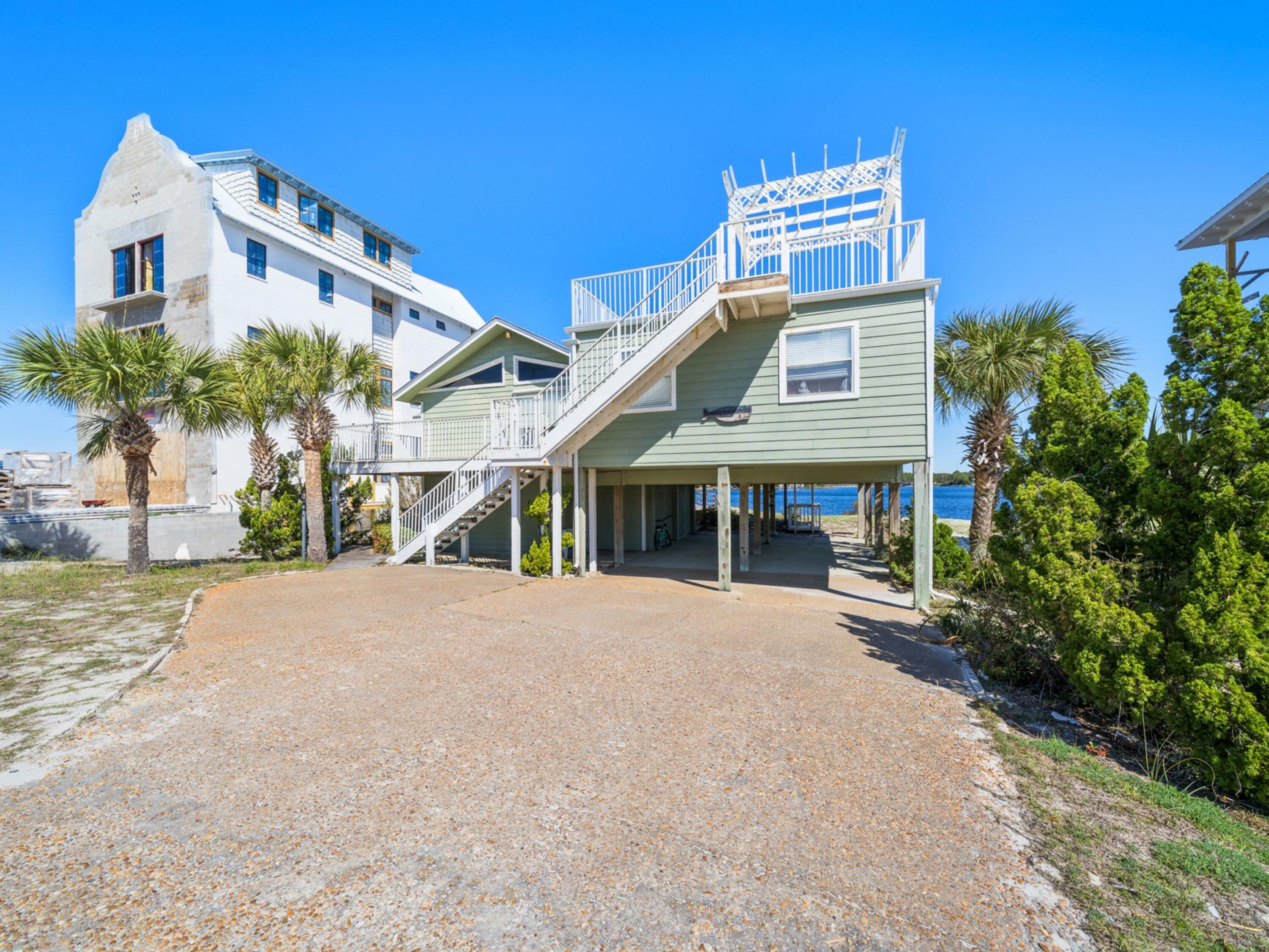 Property Photo: 108 San Roy Road FL 32459