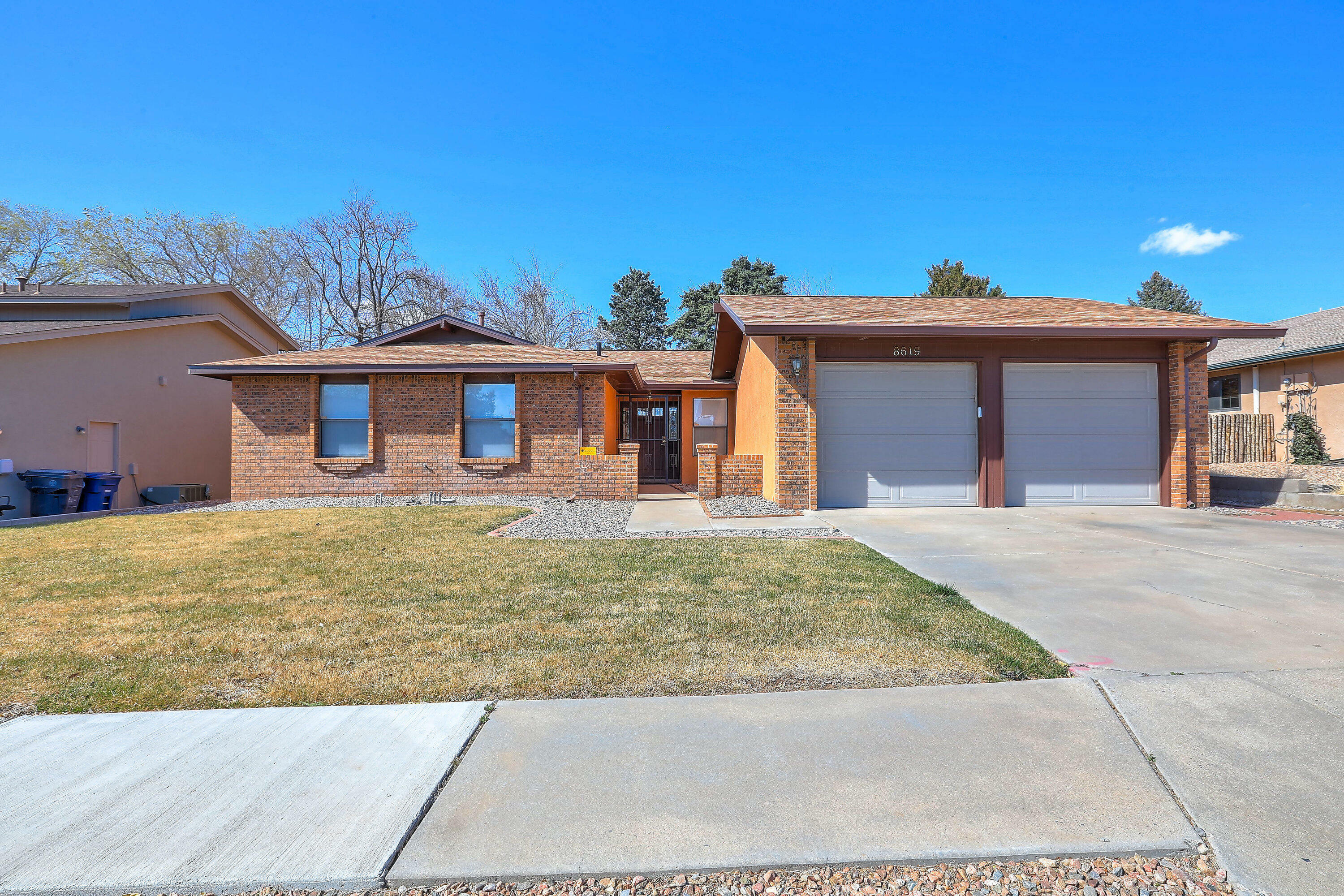 8619 Brandywine Road NE  Albuquerque NM 87111 photo